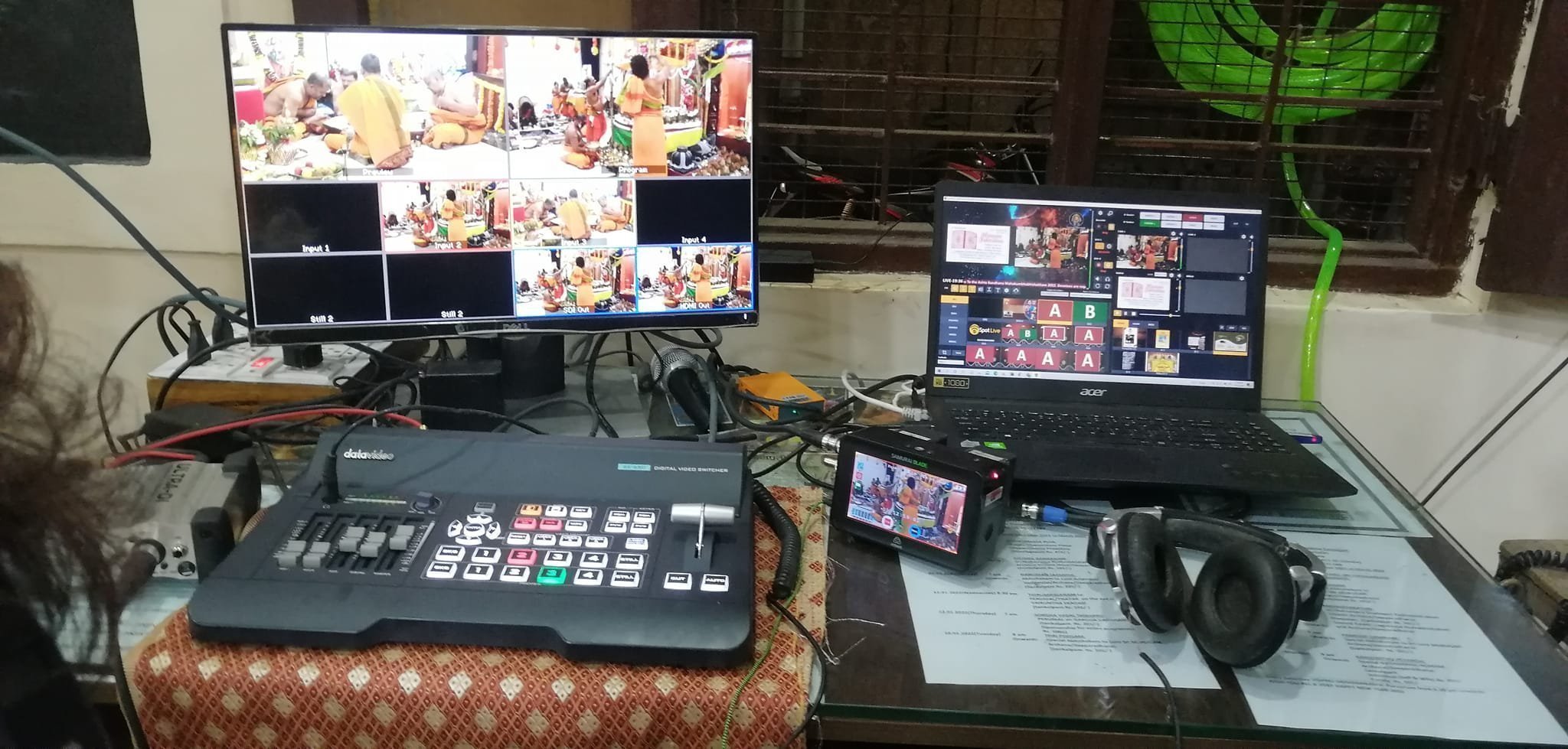 GoLive Real Time Live Event Mixer Switcher Streamer and Recorder Software with Realistic Virtual Set. GoLive Real Time Live Event Mixer Switcher Streamer and Recorder Software with Realistic Virtual Set.