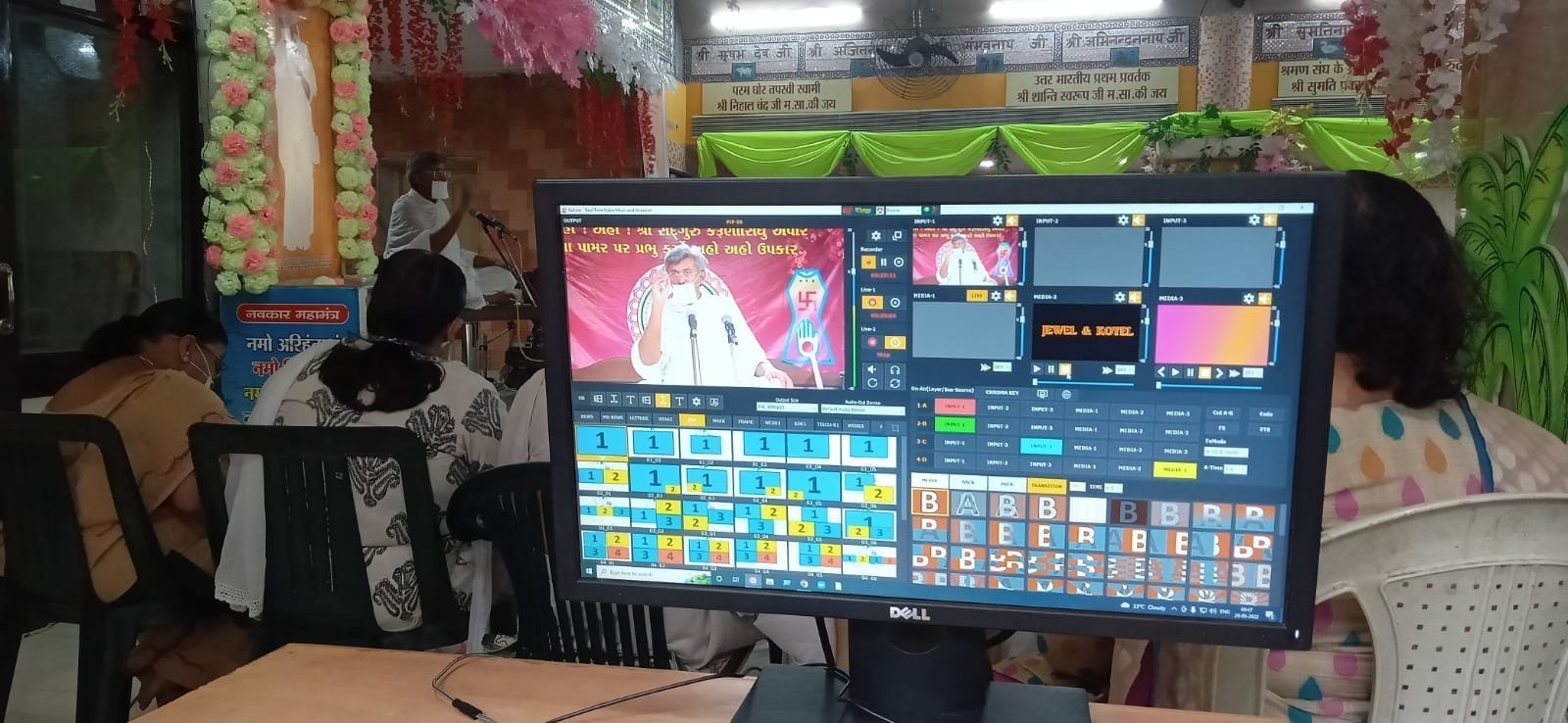 GoLive Real Time Live Event Mixer Switcher Streamer and Recorder Software with Realistic Virtual Set. GoLive Real Time Live Event Mixer Switcher Streamer and Recorder Software with Realistic Virtual Set.